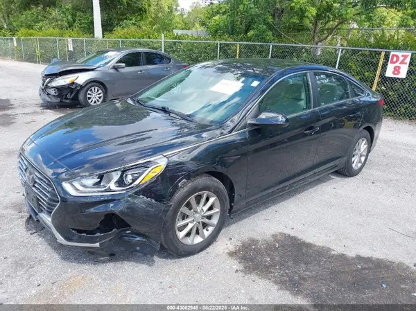 5NPE24AF4KH819500 2019 HYUNDAI SONATA - Image 2