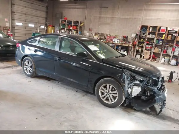 5NPE24AF5GH260658 2016 HYUNDAI SONATA - Image 1