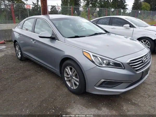 5NPE24AF5GH263723 2016 HYUNDAI SONATA - Image 1