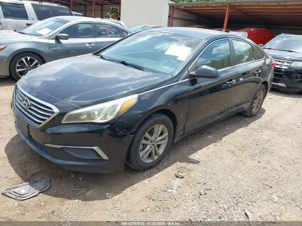 5NPE24AF5GH268551 2016 HYUNDAI SONATA - Image 2