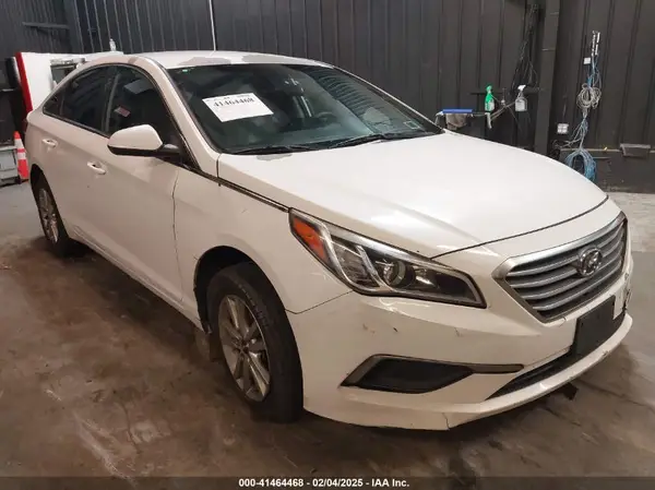 5NPE24AF5GH275533 2016 HYUNDAI SONATA - Image 1