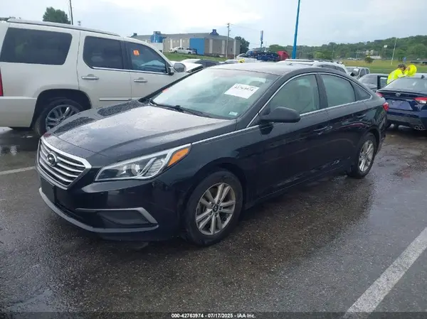 5NPE24AF5GH278562 2016 HYUNDAI SONATA - Image 2