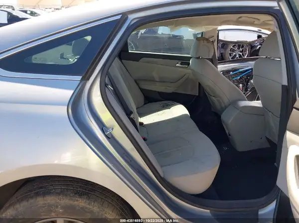 5NPE24AF5GH283034 2016 HYUNDAI SONATA - Image 8