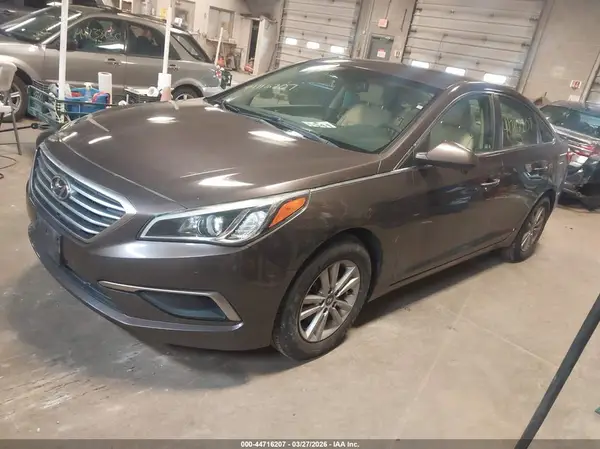 5NPE24AF5GH284510 2016 HYUNDAI SONATA - Image 2