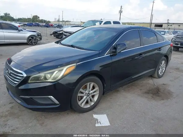 5NPE24AF5GH286290 2016 HYUNDAI SONATA - Image 2
