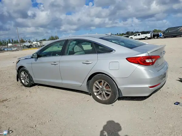 5NPE24AF5GH295801 2016 HYUNDAI SONATA - Image 2