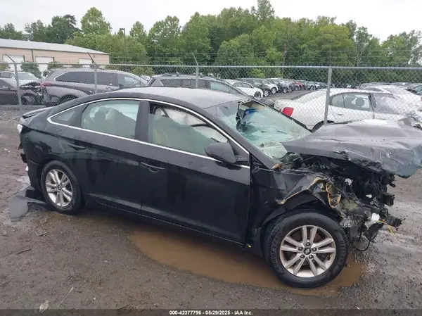 5NPE24AF5GH296494 2016 HYUNDAI SONATA - Image 1