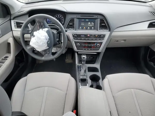 5NPE24AF5GH304402 2016 HYUNDAI SONATA - Image 8
