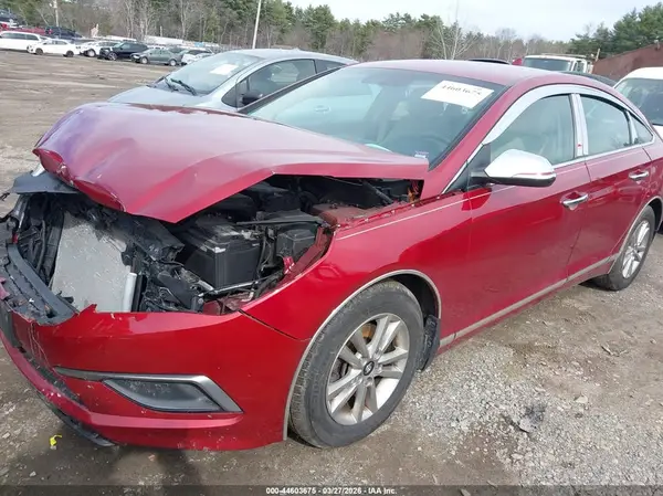 5NPE24AF5GH307803 2016 HYUNDAI SONATA - Image 2