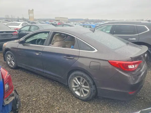 5NPE24AF5GH318946 2016 HYUNDAI SONATA - Image 2