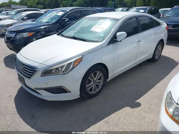 5NPE24AF5GH320552 2016 HYUNDAI SONATA - Image 2