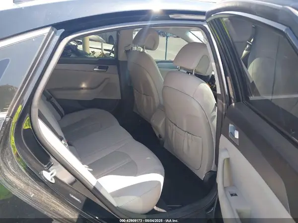 5NPE24AF5GH322401 2016 HYUNDAI SONATA - Image 8