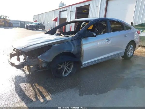5NPE24AF5GH326609 2016 HYUNDAI SONATA - Image 2
