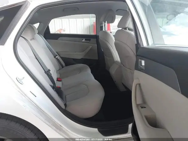 5NPE24AF5GH327601 2016 HYUNDAI SONATA - Image 8