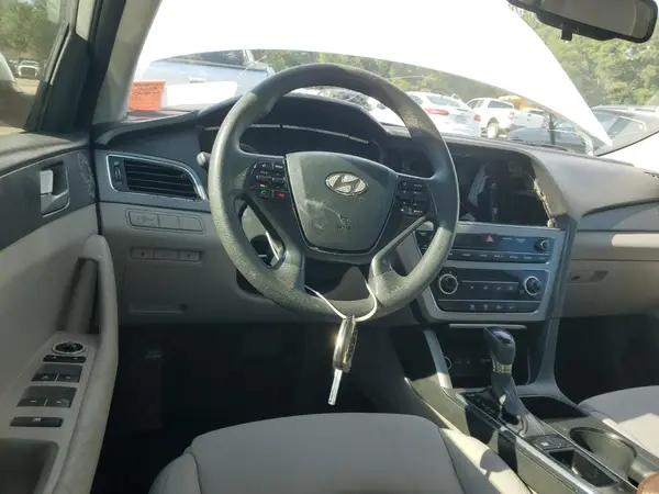 5NPE24AF5GH329803 2016 HYUNDAI SONATA - Image 8