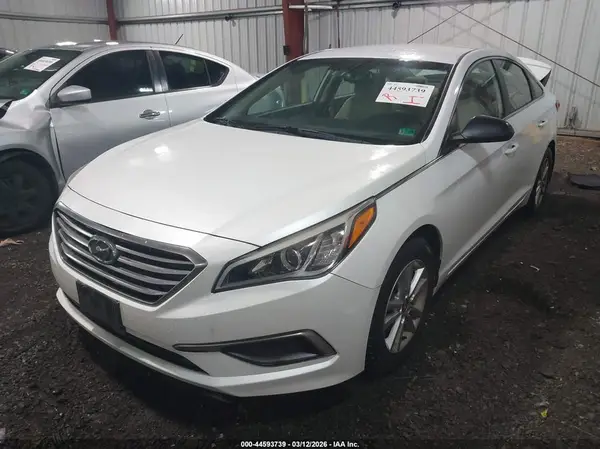 5NPE24AF5GH331468 2016 HYUNDAI SONATA - Image 2