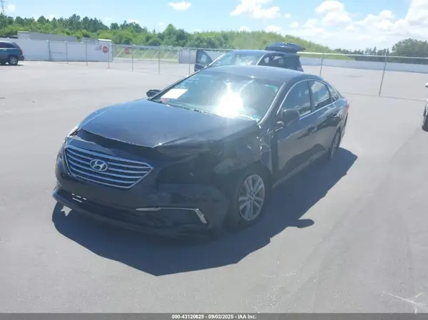 5NPE24AF5GH332118 2016 HYUNDAI SONATA - Image 2
