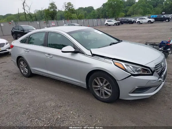 5NPE24AF5GH333219 2016 HYUNDAI SONATA - Image 1