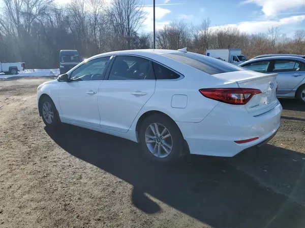 5NPE24AF5GH337707 2016 HYUNDAI SONATA - Image 2