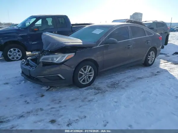 5NPE24AF5GH338050 2016 HYUNDAI SONATA - Image 2