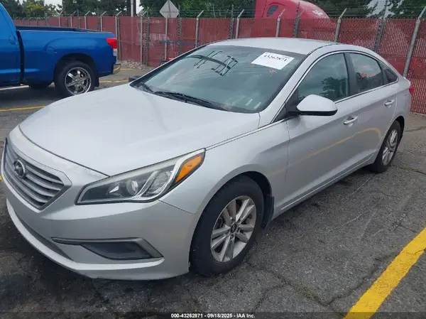 5NPE24AF5GH338100 2016 HYUNDAI SONATA - Image 2