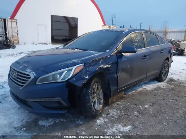 5NPE24AF5GH339523 2016 HYUNDAI SONATA - Image 2