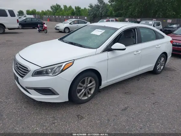 5NPE24AF5GH341465 2016 HYUNDAI SONATA - Image 2