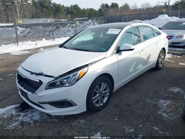5NPE24AF5GH342437 2016 HYUNDAI SONATA - Image 2