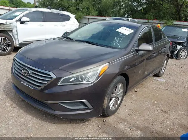 5NPE24AF5GH345256 2016 HYUNDAI SONATA - Image 2