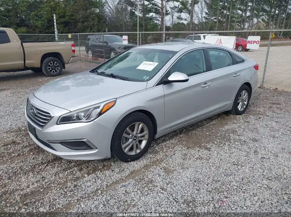 5NPE24AF5GH345385 2016 HYUNDAI SONATA - Image 2
