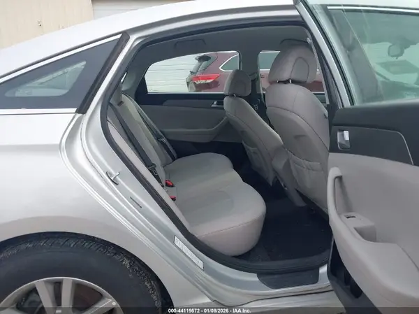 5NPE24AF5GH345385 2016 HYUNDAI SONATA - Image 8