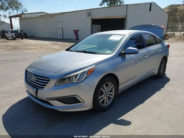 5NPE24AF5GH347895 2016 HYUNDAI SONATA - Image 2