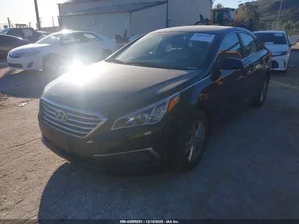 5NPE24AF5GH358153 2016 HYUNDAI SONATA - Image 2