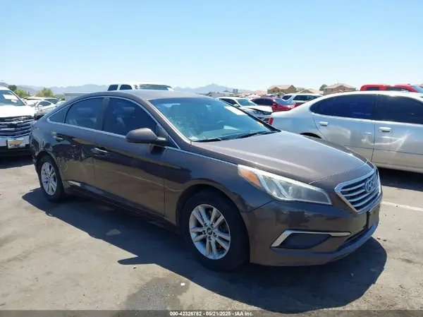5NPE24AF5GH358704 2016 HYUNDAI SONATA - Image 1