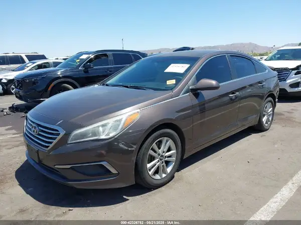 5NPE24AF5GH358704 2016 HYUNDAI SONATA - Image 2