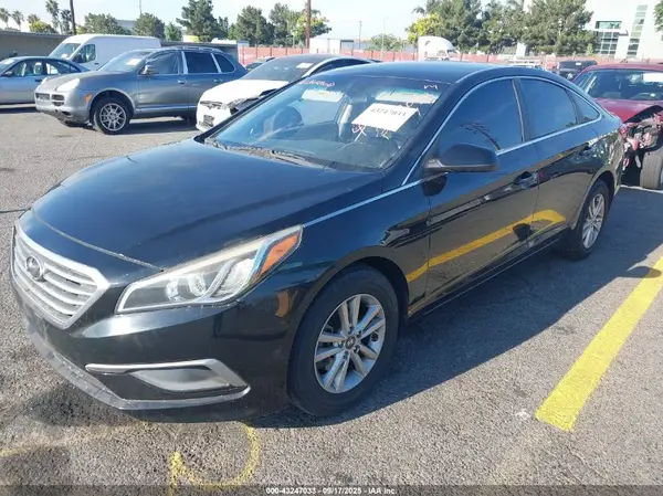 5NPE24AF5GH359447 2016 HYUNDAI SONATA - Image 2
