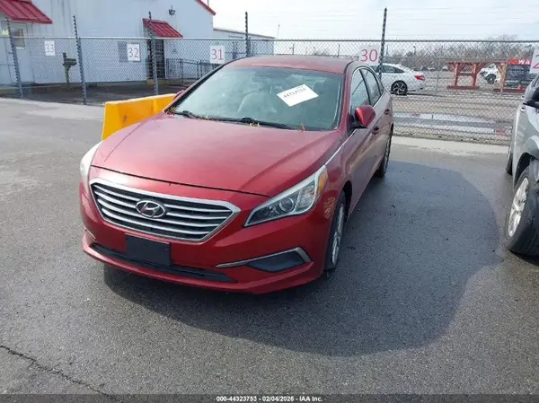 5NPE24AF5GH365765 2016 HYUNDAI SONATA - Image 2