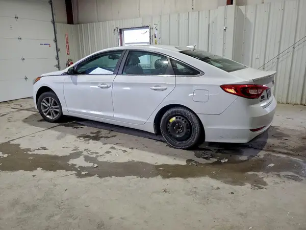 5NPE24AF5GH368326 2016 HYUNDAI SONATA - Image 2