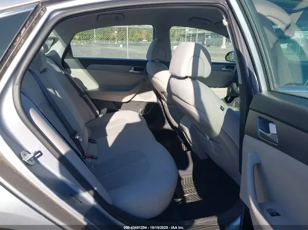 5NPE24AF5GH369928 2016 HYUNDAI SONATA - Image 8