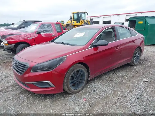 5NPE24AF5GH372425 2016 HYUNDAI SONATA - Image 2