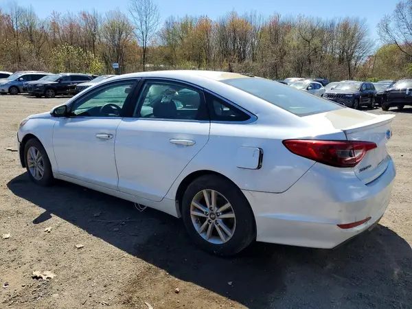 5NPE24AF5GH372957 2016 HYUNDAI SONATA - Image 2