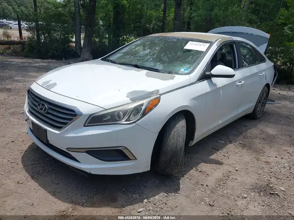 5NPE24AF5GH374207 2016 HYUNDAI SONATA - Image 2