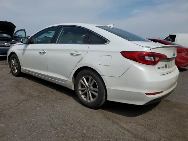 5NPE24AF5GH376698 2016 HYUNDAI SONATA - Image 2