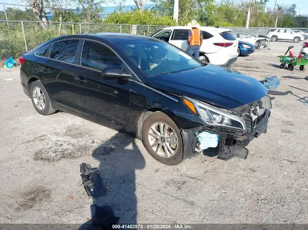 5NPE24AF5GH381013 2016 HYUNDAI SONATA - Image 1