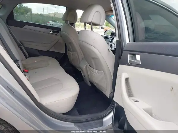5NPE24AF5GH381044 2016 HYUNDAI SONATA - Image 8