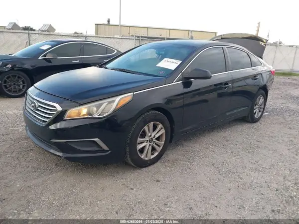 5NPE24AF5GH382193 2016 HYUNDAI SONATA - Image 2
