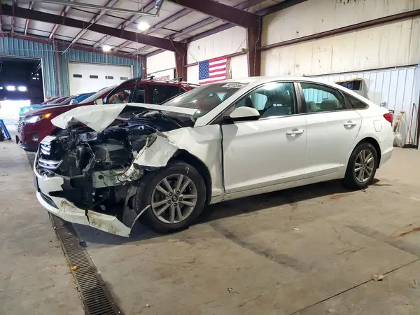 5NPE24AF5GH386003 2016 HYUNDAI SONATA - Image 1
