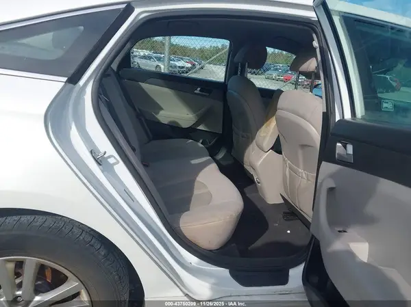 5NPE24AF5GH387071 2016 HYUNDAI SONATA - Image 8