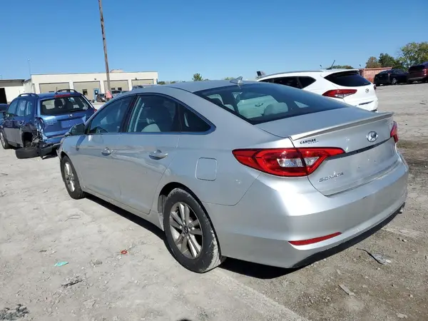 5NPE24AF5GH388365 2016 HYUNDAI SONATA - Image 2