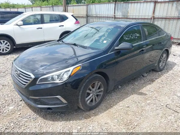 5NPE24AF5GH392383 2016 HYUNDAI SONATA - Image 2